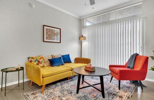 Far North Dallas Apartment | 1BD Casa Kaleido - Pool, Gym, Free Parking
