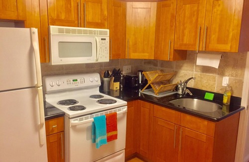 Outer Sunset Apartment | 1BD Ocean Beach Retreat With Garage Parking!