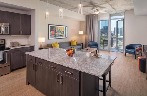 West End Resort | 1Bed/1Bath - Gorgeous Downtown Austin Resort!