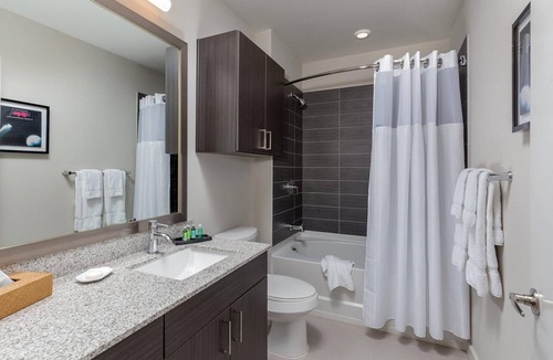 West End Resort | 1Bed/1Bath - Gorgeous Downtown Austin Resort!