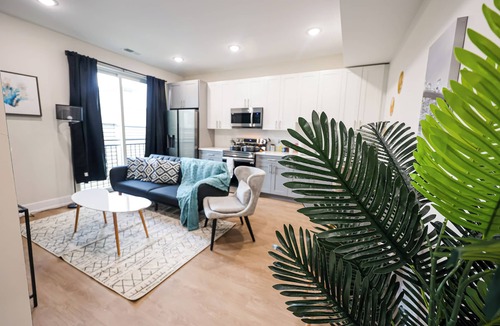 Mantua Apartment | 1Bed/1Bath KingBed Central+W/D+WIFI
