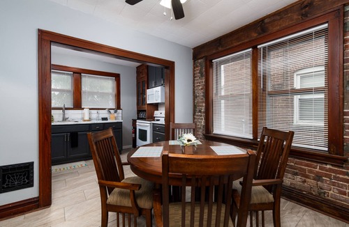 St. Louis Apartment | 1bed/1bath with laundry in Princeton Heights