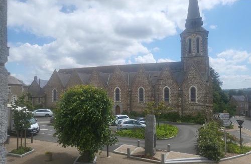 Fougerolles-du-Plessis Apartment | 1Bed Apartment Sleeps 2 - Parking Wifi