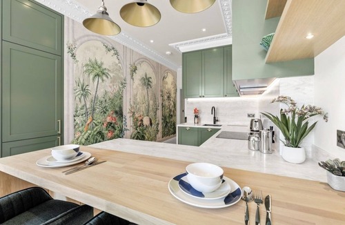 Paddington Apartment | 1Bed Ground Floor Flat in London