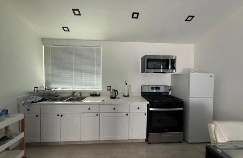 West Hills Apartment | 1Bedroom 1Bathroom