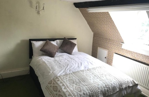 Wellesbourne House | 1Bedroom Accommodation