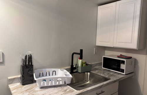 Olney-Oak Lane Apartment | 1Bedroom Einstein, Salus University