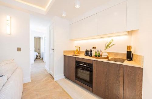 Montmartre Apartment | 1bedroom Sacrée cœur Place du Tertre Montmartre