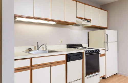 Londonderry Condo | 1BR/1BA Magic Mountain Condo with Slopeside Views!