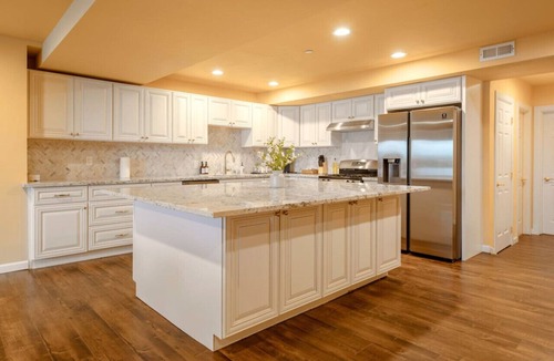 Issaquah House | 1BR 2BA Lower Unit with Lake Access - Prime Spot