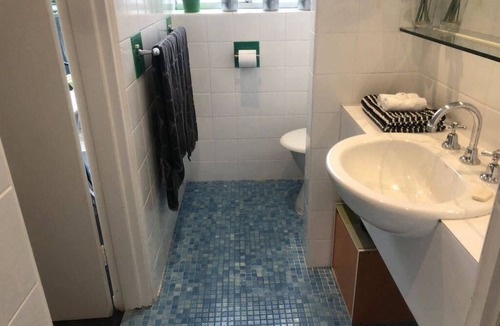 Richmond North House | 1br - 377m2 - "Beach House" - (Victoria)