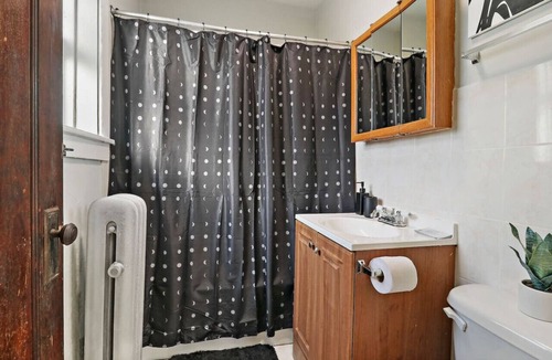Cragin Apartment | 1BR Airy Apartment w/Wi-Fi