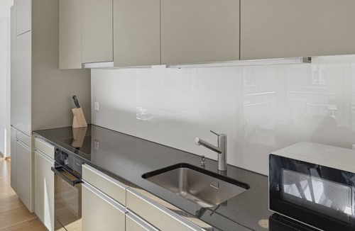 Sihlfeld Apartment | 1BR apartment with balcony - West 13