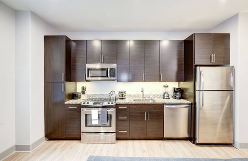 Downtown Baltimore Apartment | 1BR Apartment With Rooftop Deck & City Views