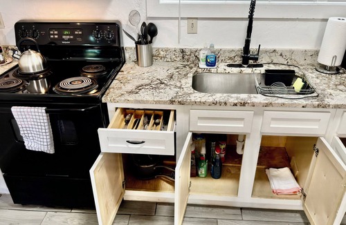 Central Oklahoma City Apartment | 1BR Apt | 4 min to OCU | Kitchen, Wi-Fi, Free Parking | Monthly 15% #19B