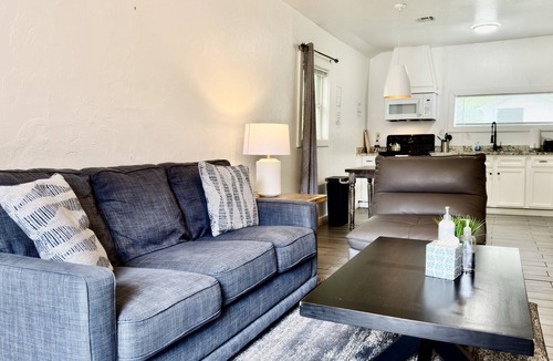 Central Oklahoma City Apartment | 1BR Apt | 4 min to OCU | Kitchen, Wi-Fi, Free Parking | Monthly 15% #19B