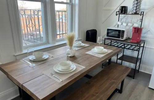 Seward Place Apartment | 1BR Apt 5mins to Proctors