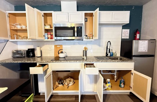 Central Oklahoma City Apartment | 1BR Apt 8 min to Integris Baptist | Kitchen, Self Check-In #20C