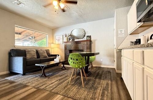 Central Oklahoma City Apartment | 1BR Apt 8 min to Integris Baptist | Kitchen, Self Check-In #20C