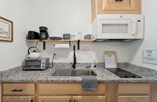 Central Oklahoma City House | 1BR Apt 8mins St. Anthony Hospital Kitchen, Wi-Fi, Free Parking #22A