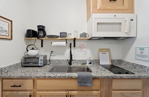 Central Oklahoma City House | 1BR Apt | Valentine’s Getaway | 8mins to Paseo #22A