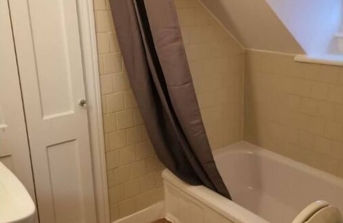 Worcester House | 1BR Apt , walk to WPI, Palladium, free parking