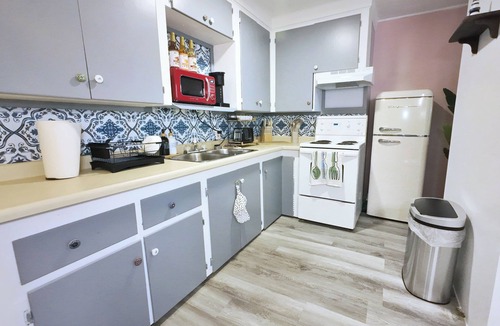 Bridgewater Apartment | 1BR + Backyard Bliss - Apt 6