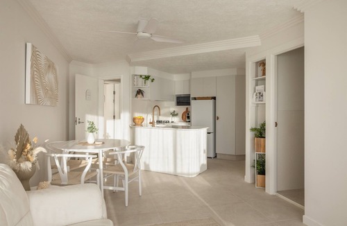 Palm Beach Apartment | 1BR Beachfront Retreat ~ Azure Beachfront Bliss