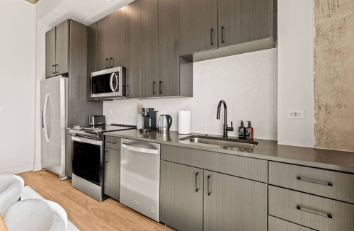 Channel District Apartment | 1BR Channelside | Free Amenities + Prime Location