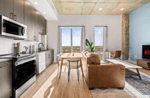 Channel District Apartment | 1BR Channelside Free Amenities Prime Location