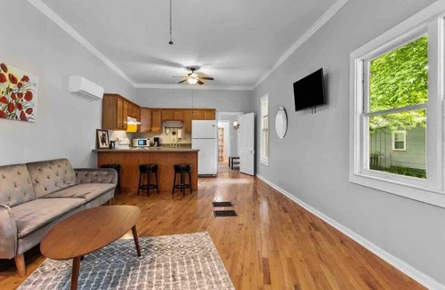 Kansas City House | 1BR Charmer Near Westport&Plaza+Pets+FIFA 2026
