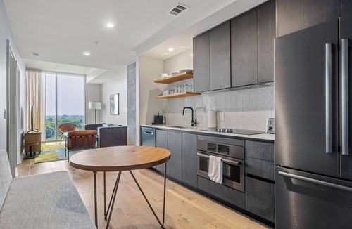 Rainey Street Historic District Apartment | 1BR Condo on Rainey St with Pool & Views