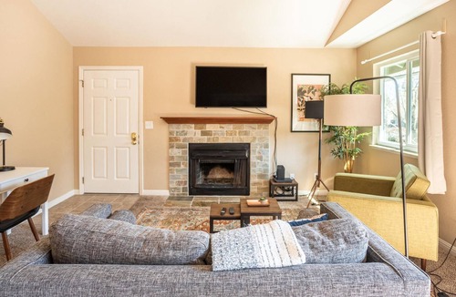 San Ramon Apartment | 1BR Condominium in San Ramon