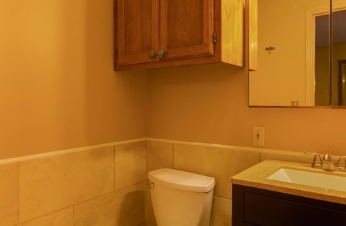Wetmore Cottage | 1BR Cottage Overlooking beautiful Texas creek bed