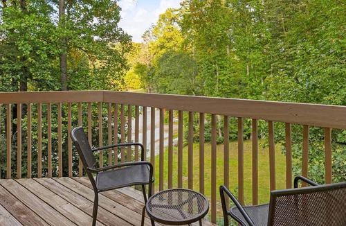 Sapphire Condo | 1br Deluxe Boating, Skiing, Fun in the Sun -ML