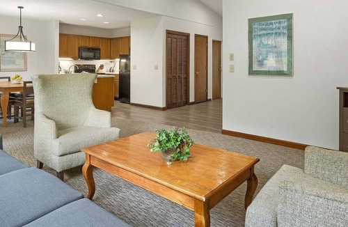 Sapphire Condo | 1br Deluxe Boating, Skiing, Fun in the Sun -ML