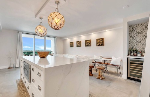 South Beach Condo | 1BR+Den Private Residence at Roney Palace - 1533