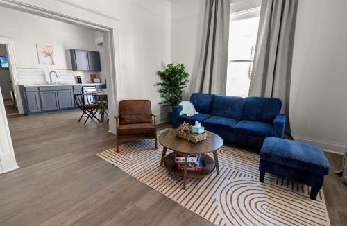 San Angelo House | 1BR Duplex Walk to River & Downtown