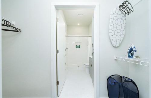 Southtown Apartment | 1BR Escape-w Parking, Near Riverwalk & Conv Ctr