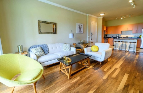 Cityplace Apartment | 1BR Executive Suite With Pool, Gym & Fast Wi-Fi By ENVITAE