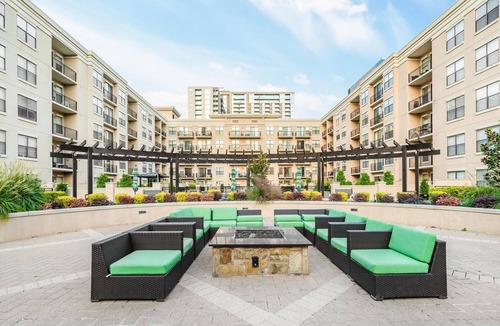 Cityplace Apartment | 1BR Executive Suite With Pool, Gym & Fast Wi-Fi By ENVITAE