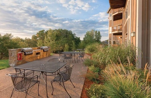 Hanover Condo | 1br Golfing in Beautiful Galena
