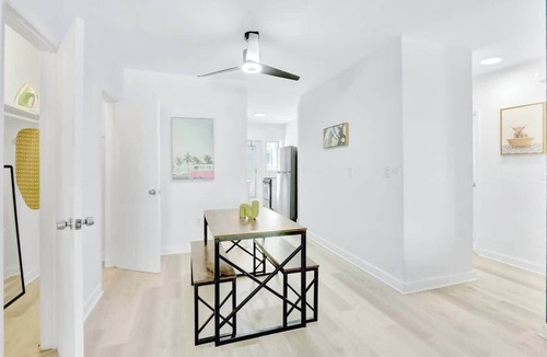 West Avenue Apartment | 1BR Miami Beach Apt with King plus 2 Queens & Smart TV