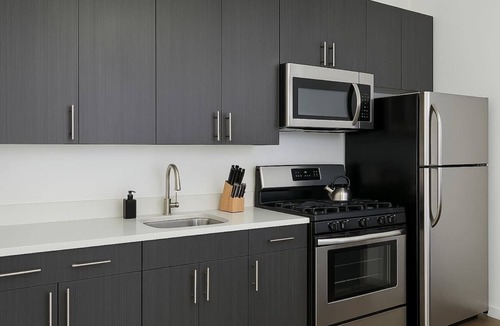 West Loop Apartment | 1BR Modern Luxe Apt with In-Unit Laundry
