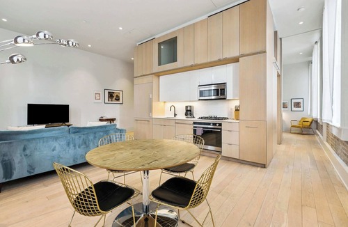 Tulane - Gravier Apartment | 1BR Near Downtown New Orleans | Gated Parking