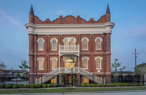 Tulane - Gravier Apartment | 1BR Near Downtown New Orleans | Gated Parking