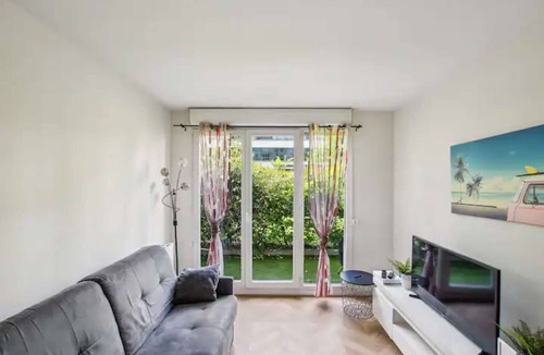 Saint-Denis Apartment | 1BR Paris 10th - Gare du Nord - Stade de France
