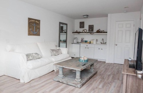 North Sea Hotel | 1BR Poolside, Daily Breakfast, Serene Double Suite