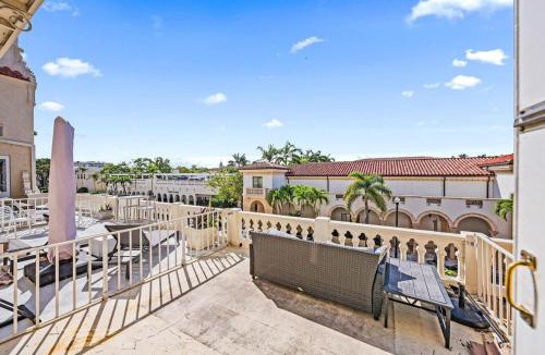 Palm Beach Hotel | 1BR Retreat with Private Terrace
