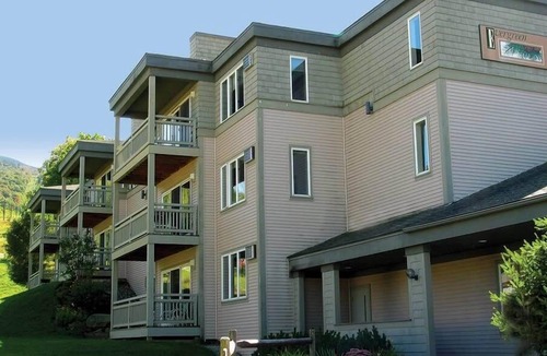 Jeffersonville Condo | 1br+ Smuggler's Notch - Ski, Swim, Hike PMBN